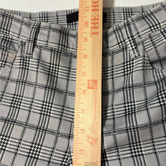 J Brand Grey Plaid Crop Bootleg Pants. Very Soft With Stretch. Size 27 - Picture 11 of 14